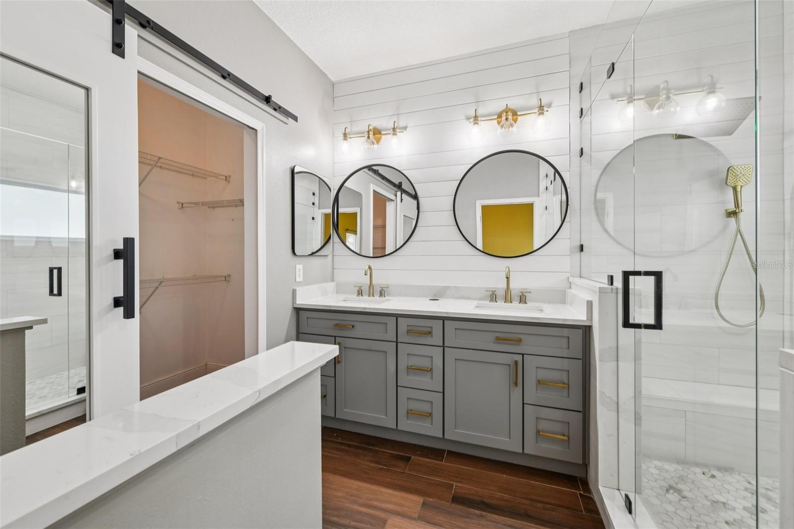 Image 22 of 43 For 8315 Lake Amhurst Trail