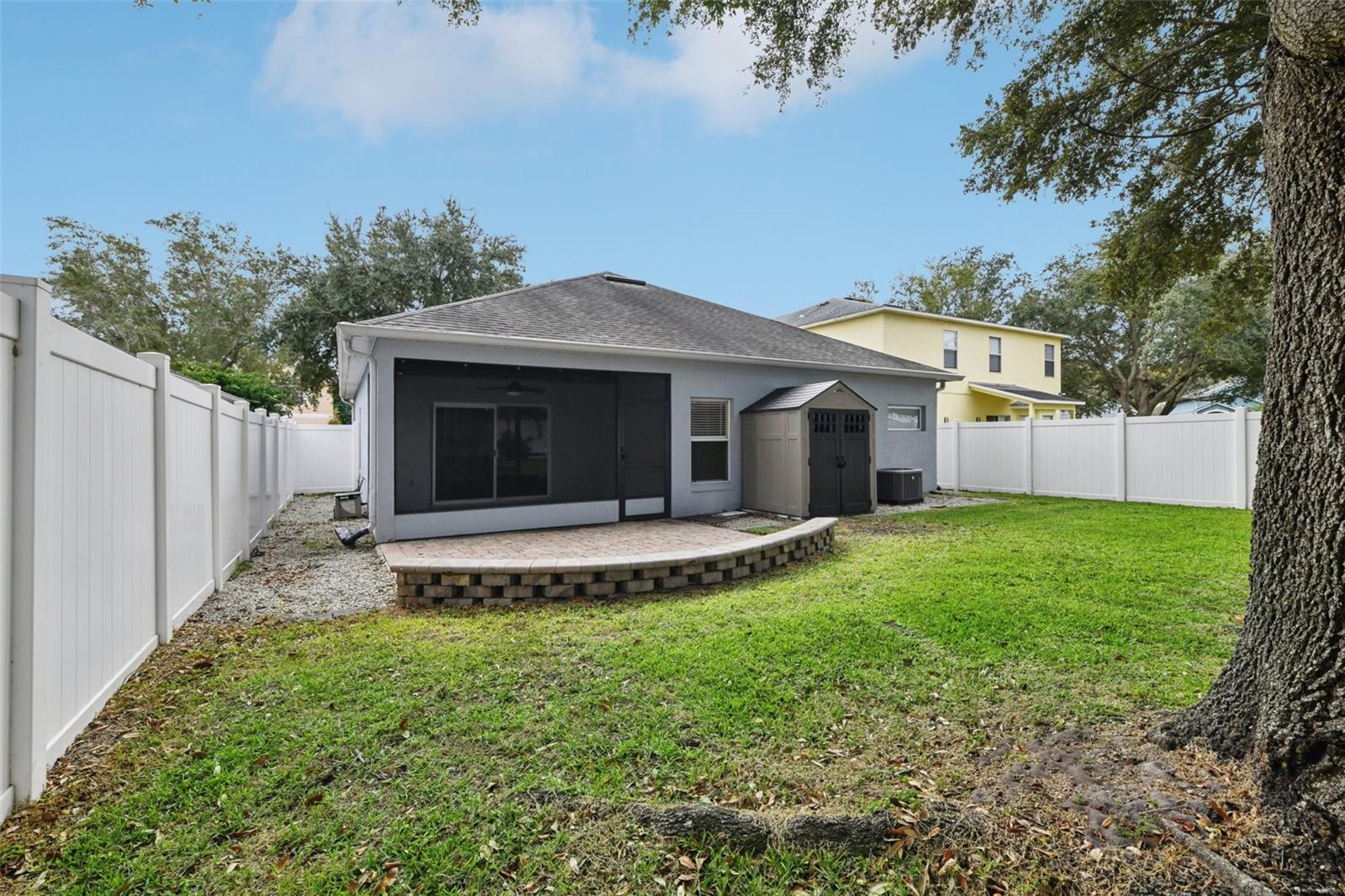 Image 36 of 43 For 8315 Lake Amhurst Trail