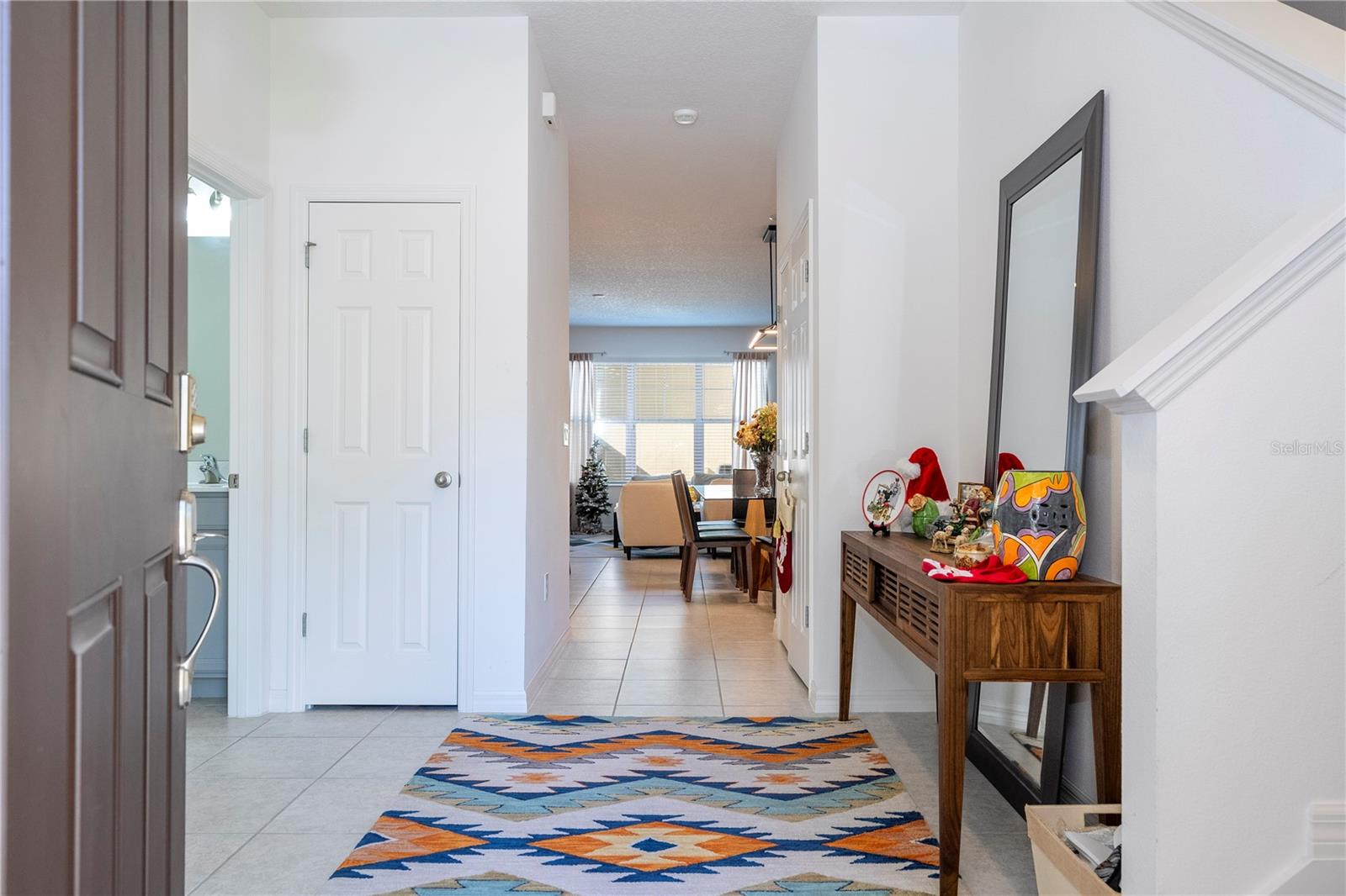 Image 10 of 43 For 8166 Mosaic Lane