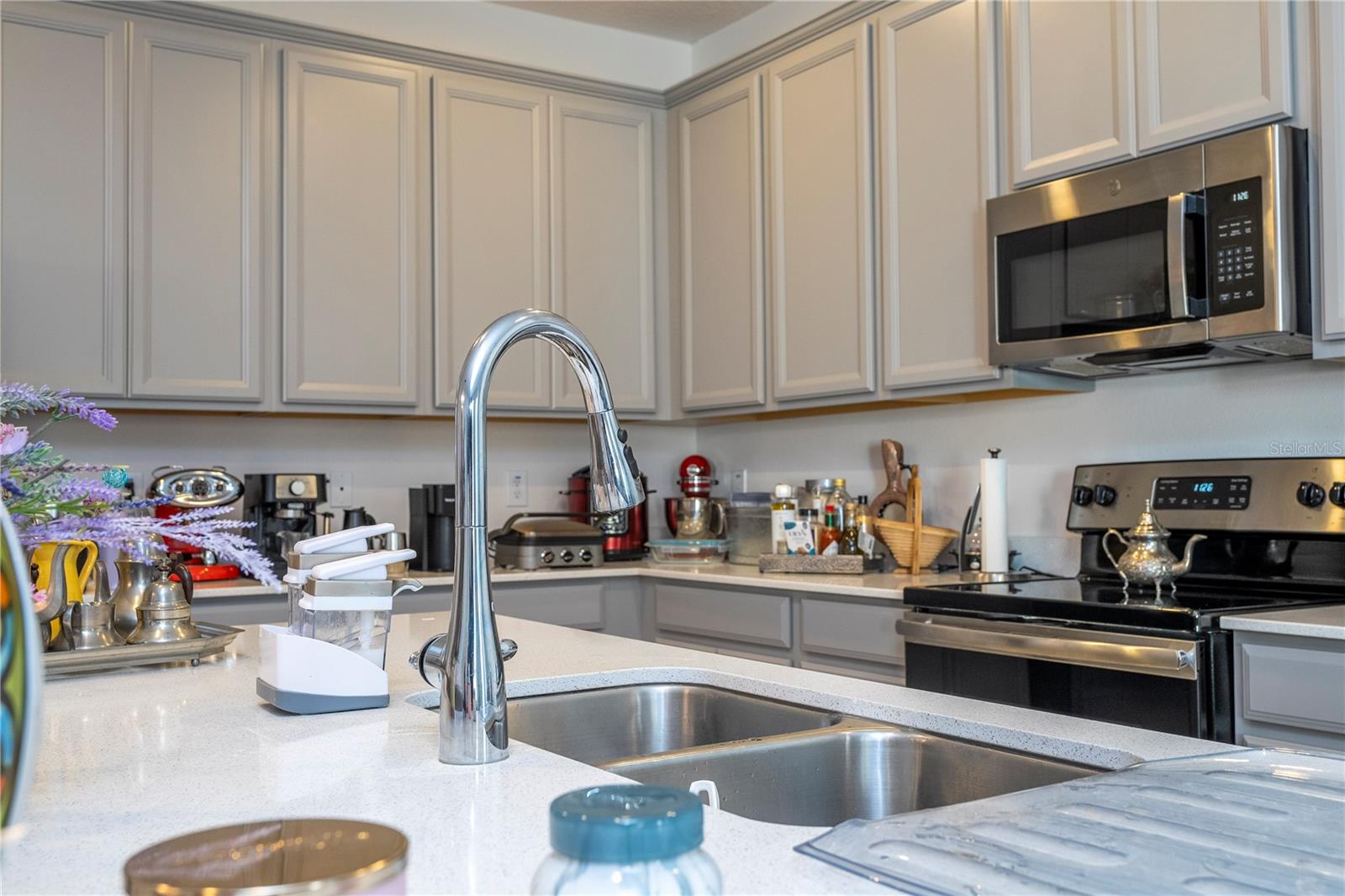 Image 20 of 43 For 8166 Mosaic Lane