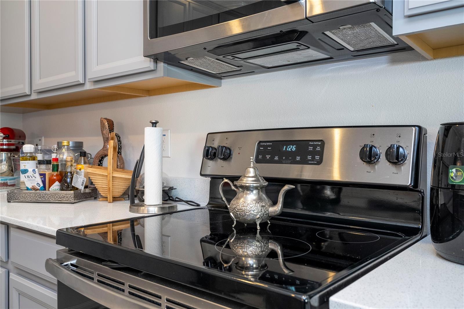 Image 22 of 43 For 8166 Mosaic Lane