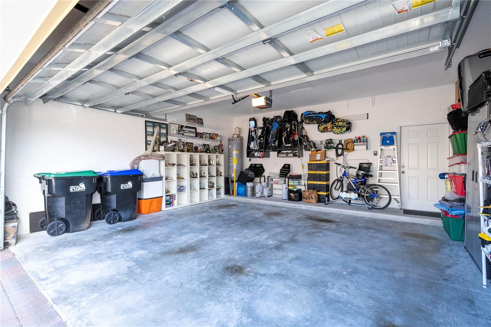 Image 28 of 43 For 8166 Mosaic Lane