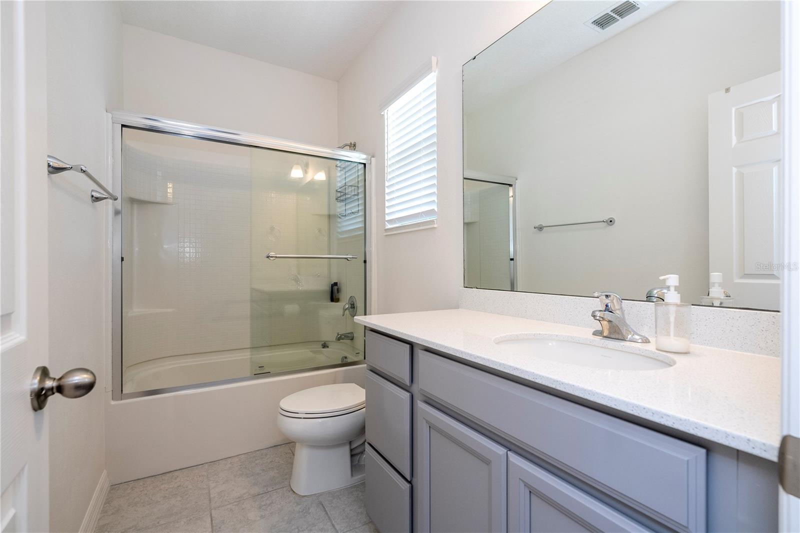 Image 39 of 43 For 8166 Mosaic Lane