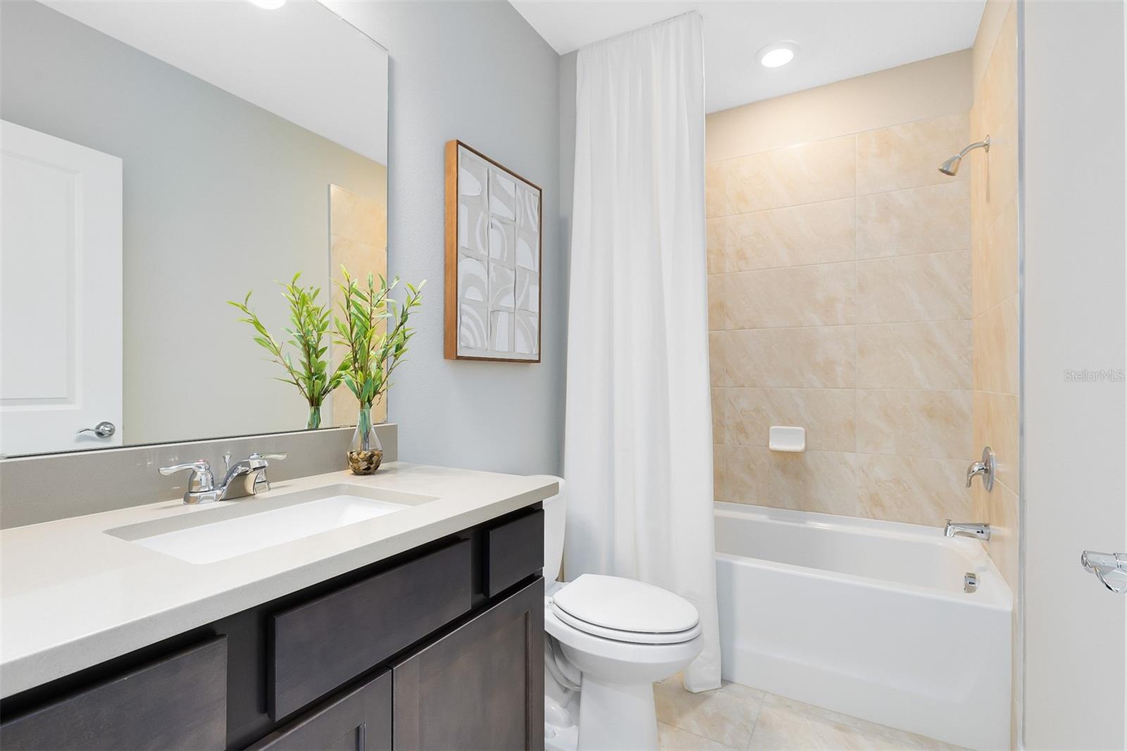 Image 17 of 33 For 10765 Leafy Laurel Avenue