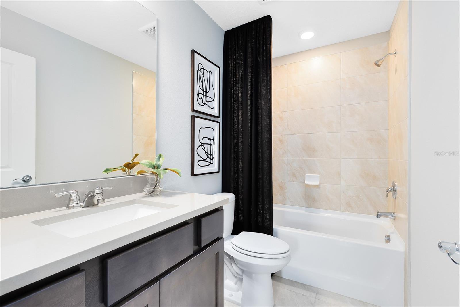 Image 28 of 33 For 10765 Leafy Laurel Avenue