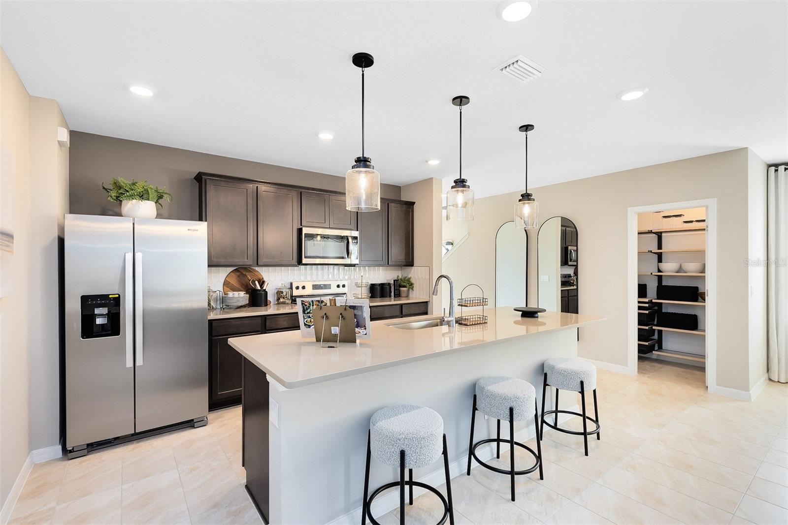 Image 6 of 33 For 10765 Leafy Laurel Avenue