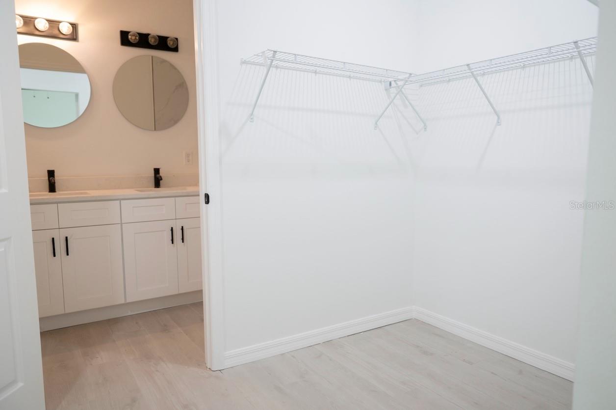 Image 16 of 39 For 46 Master Drive