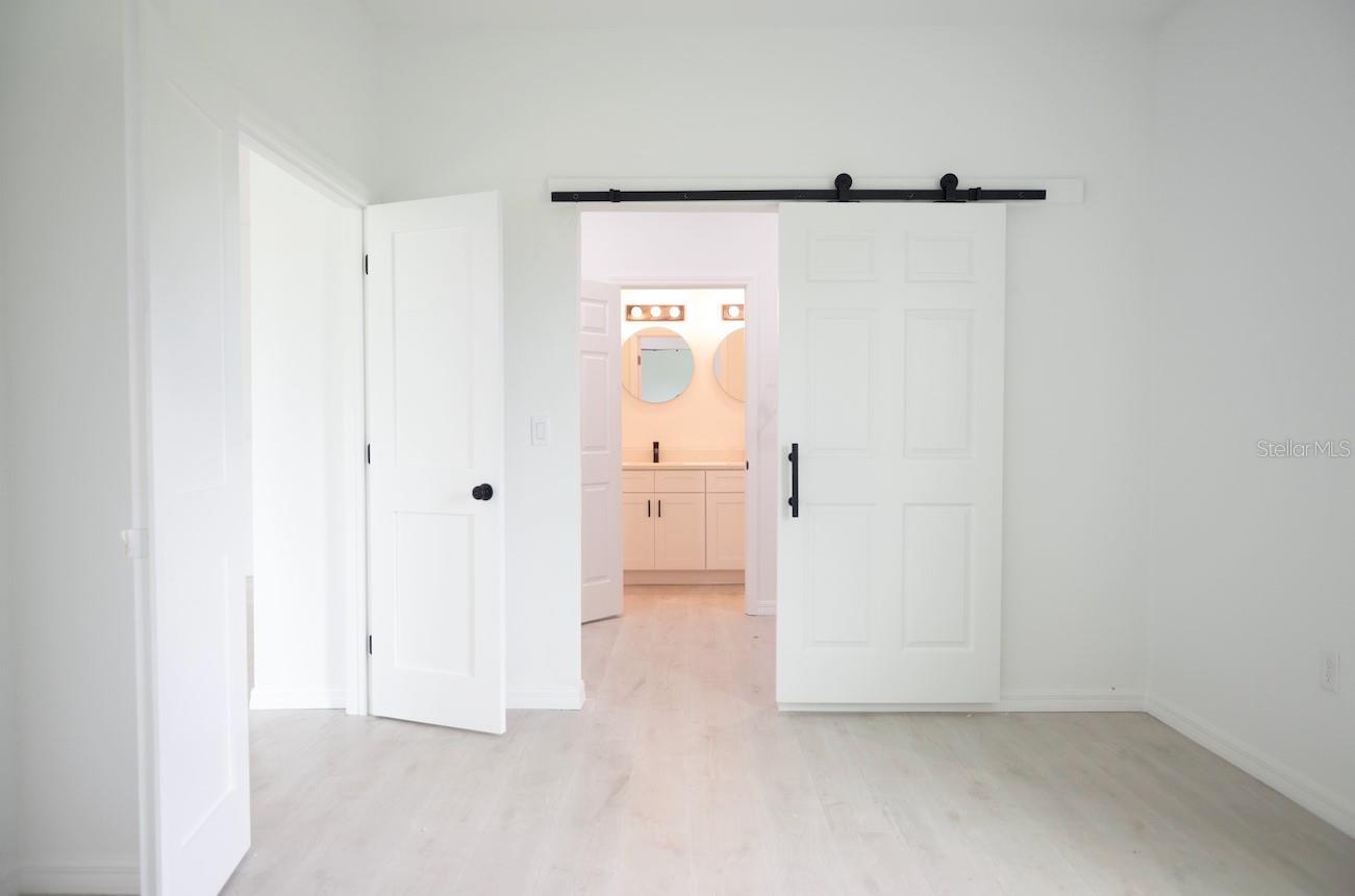 Image 20 of 39 For 46 Master Drive