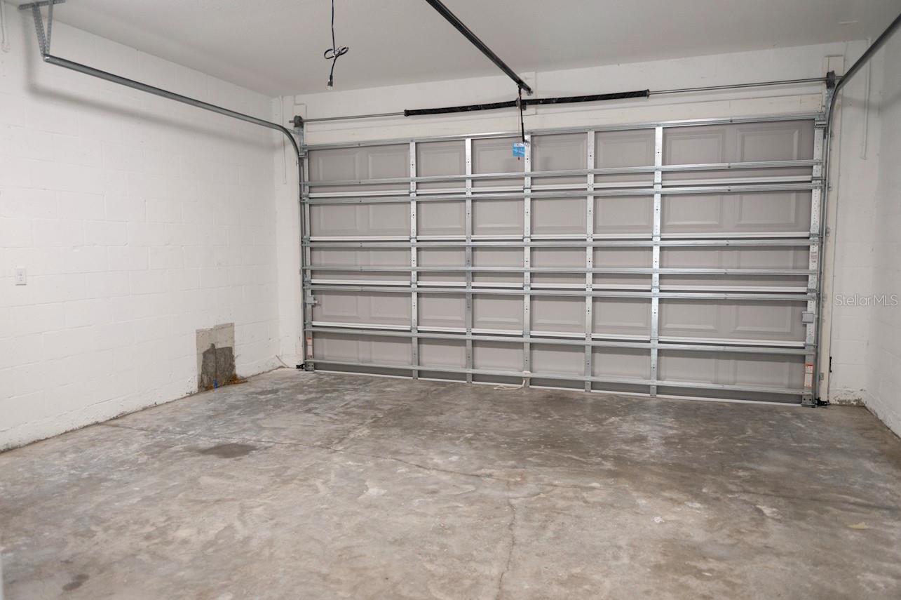 Image 22 of 39 For 46 Master Drive