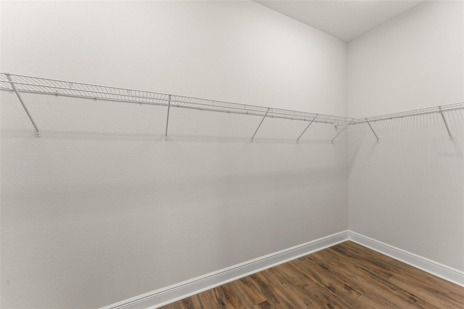 Image 28 of 38 For 1598 Whitewood Court