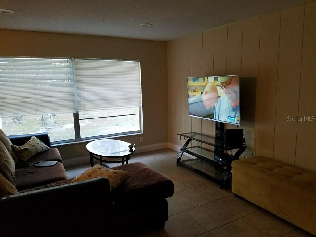 Image 6 of 15 For 1005 Lancelot Way