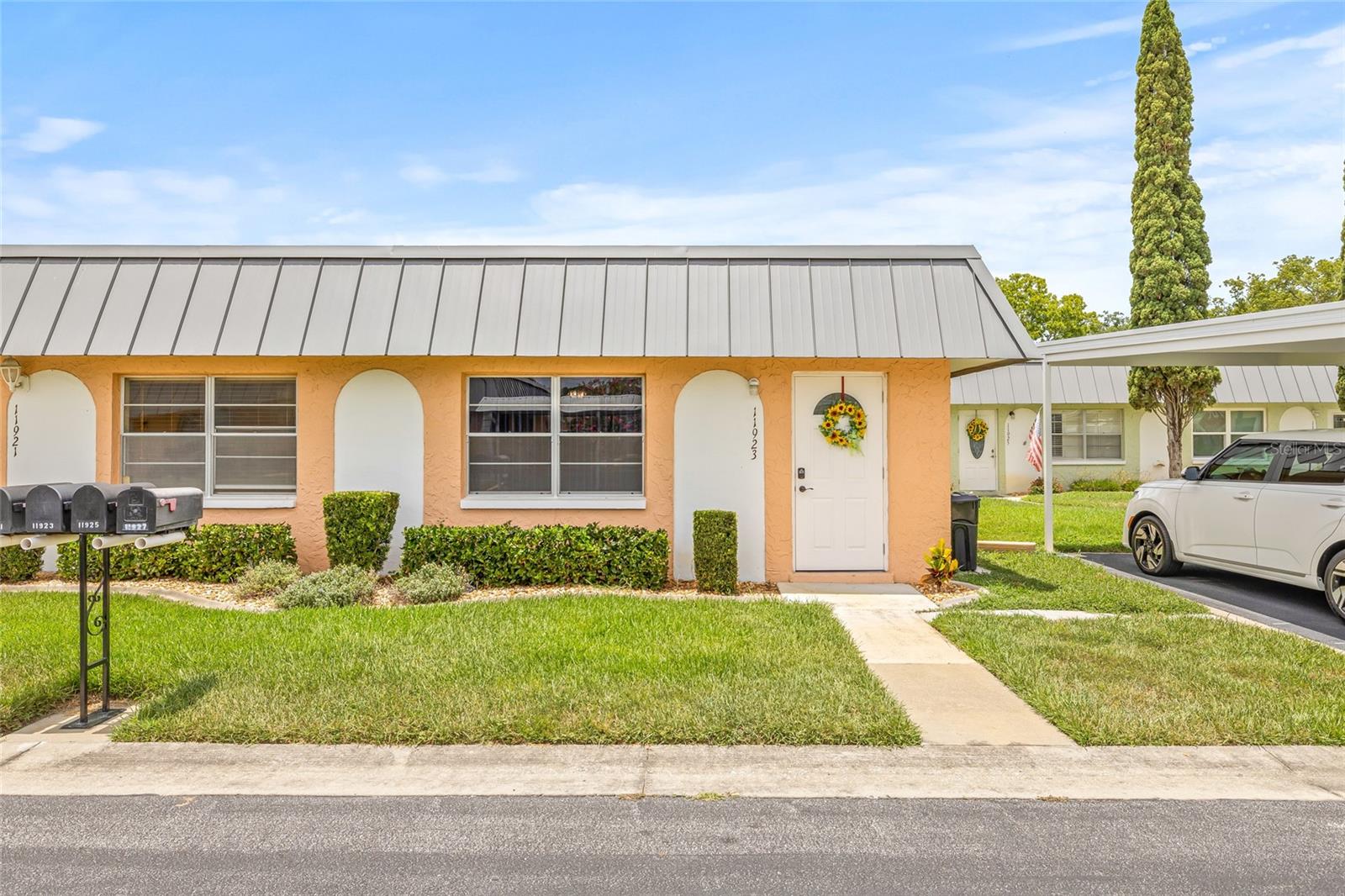 Listing photo id 26 for 11923 Boynton Lane B