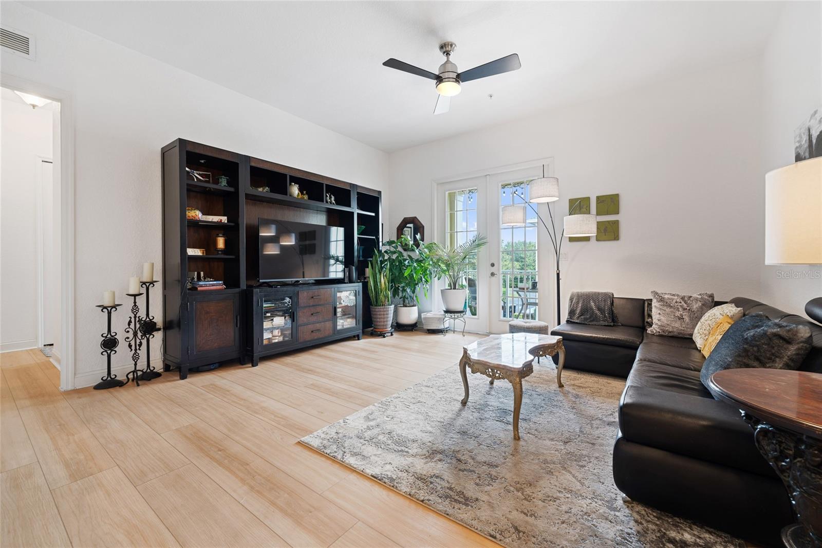 Image 12 of 23 For 1819 Common Way Road 203