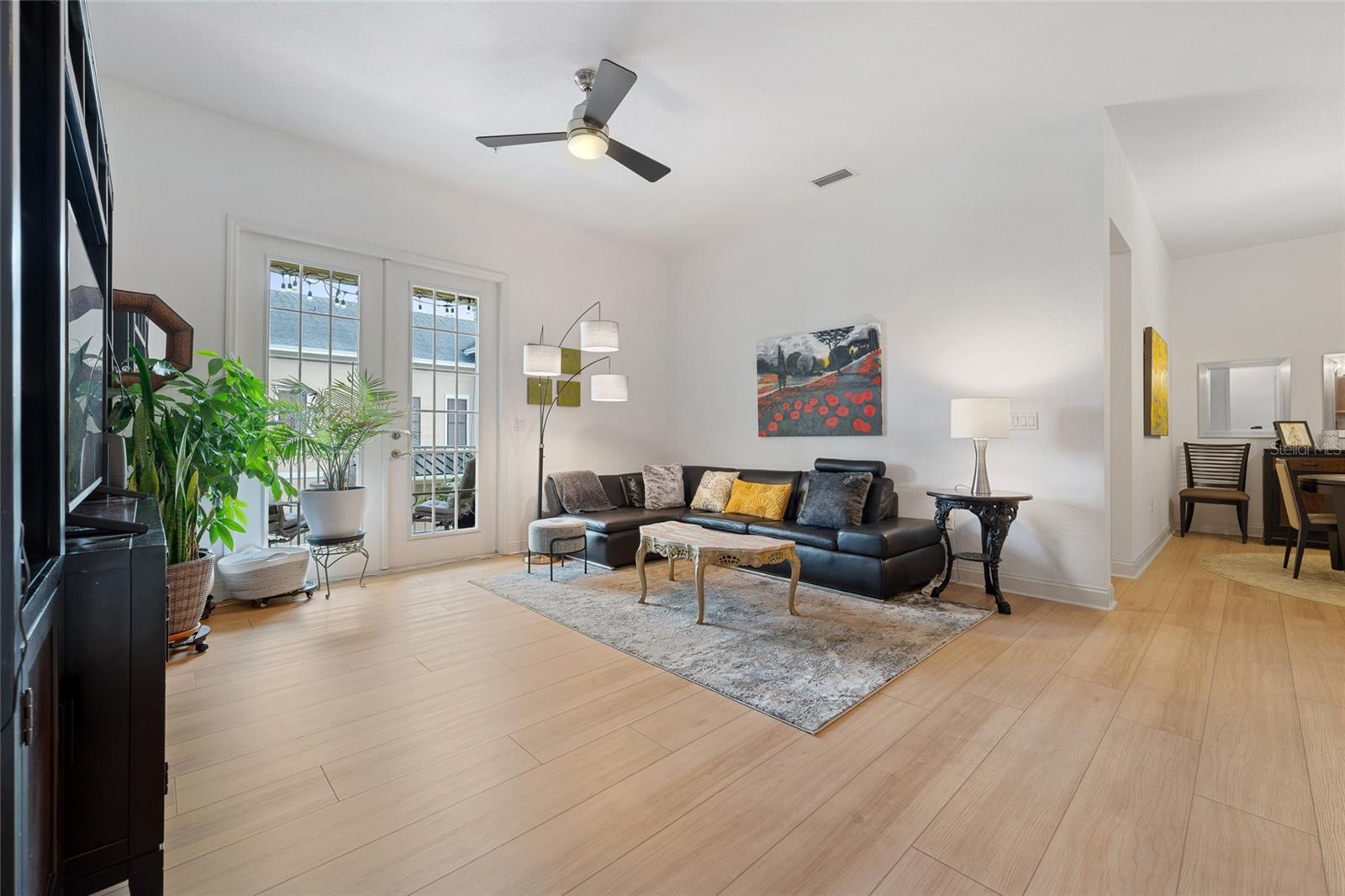 Image 13 of 23 For 1819 Common Way Road 203