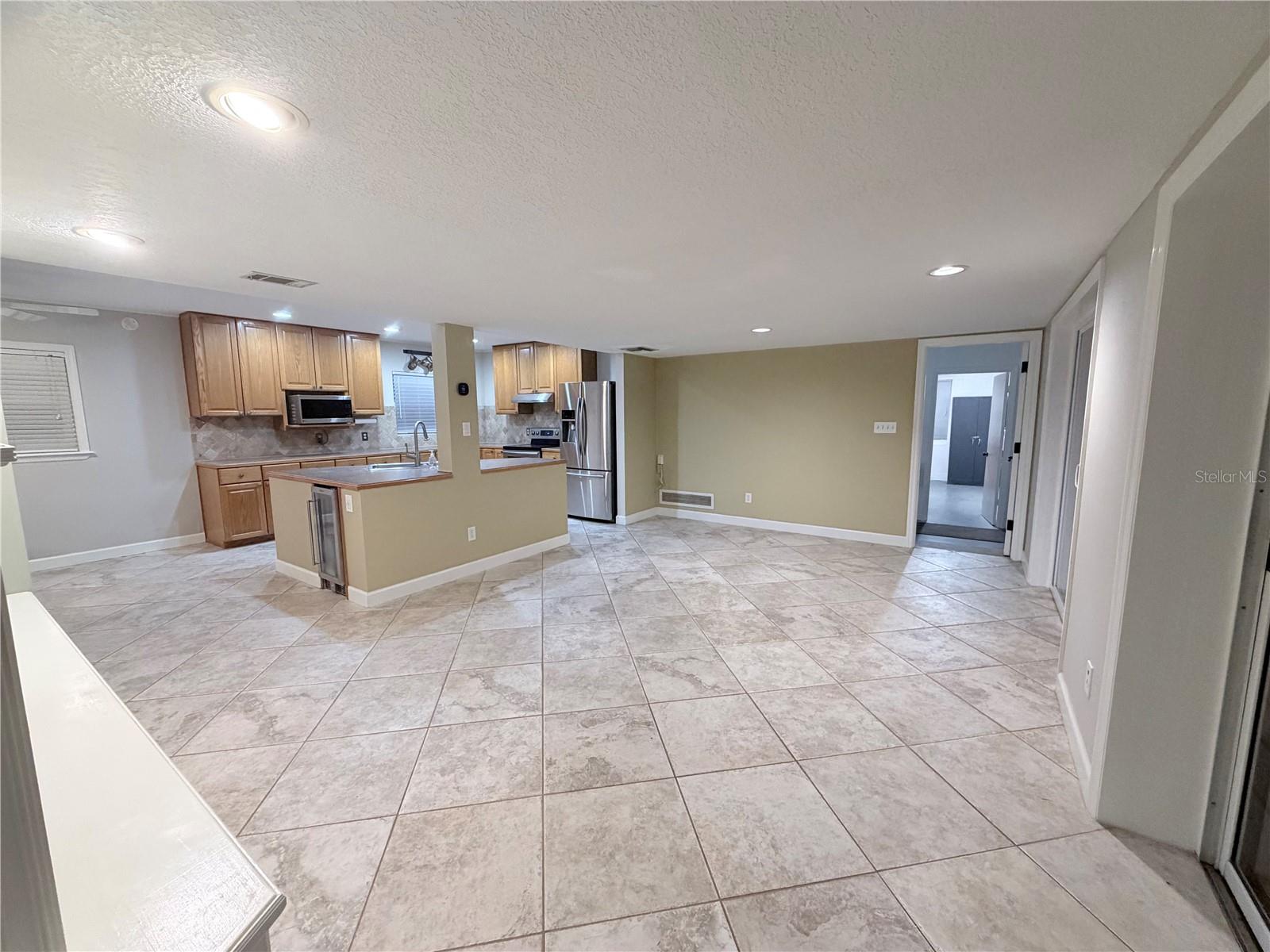 Image 13 of 39 For 103 Lake Brantley Terrace