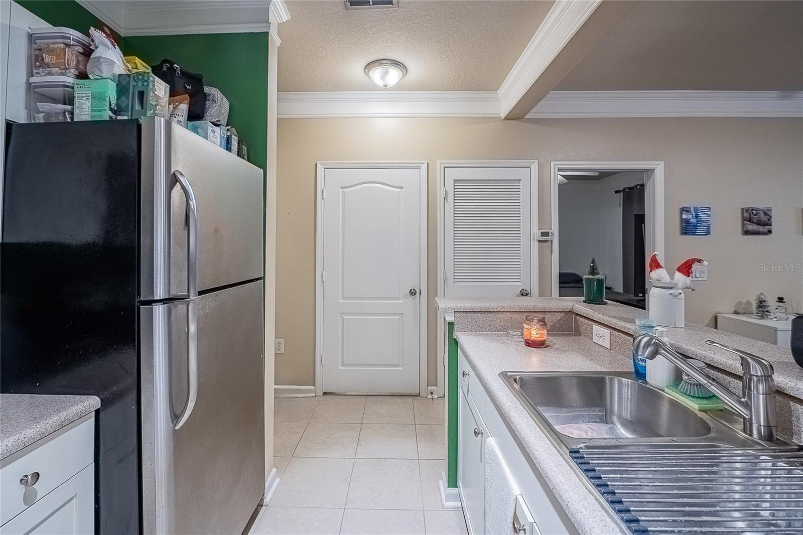 Image 5 of 32 For 19900 Villa Tuscany Drive 106