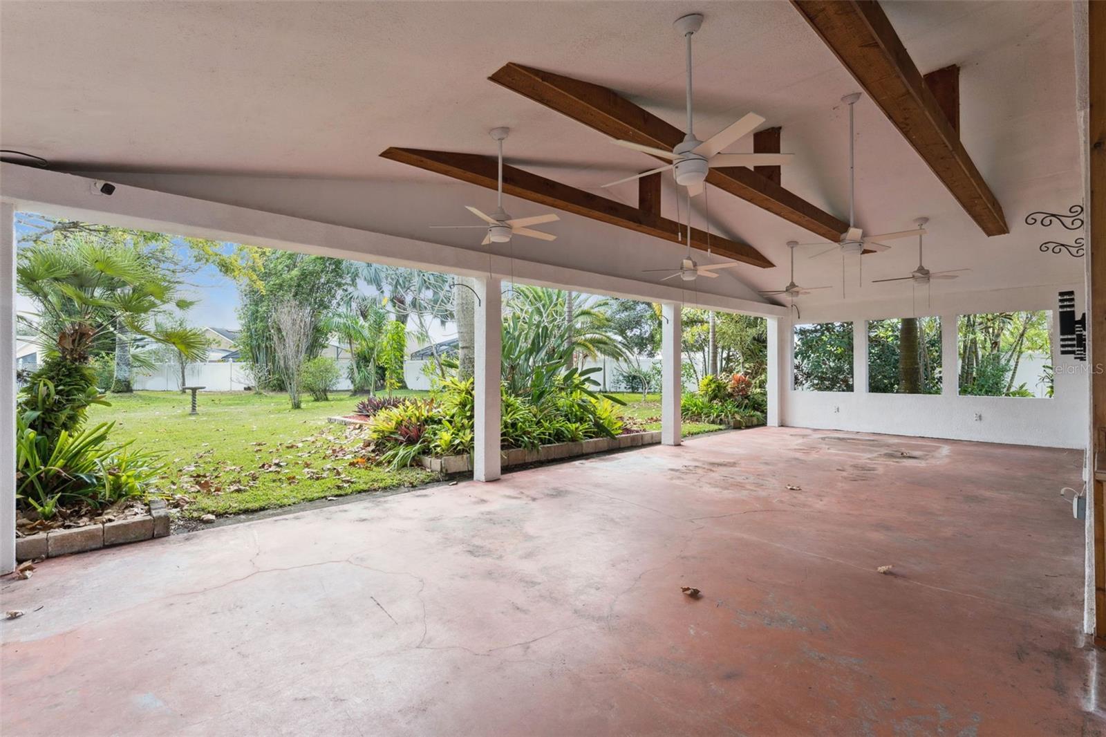 Image 31 of 49 For 655 Eagle Pointe S