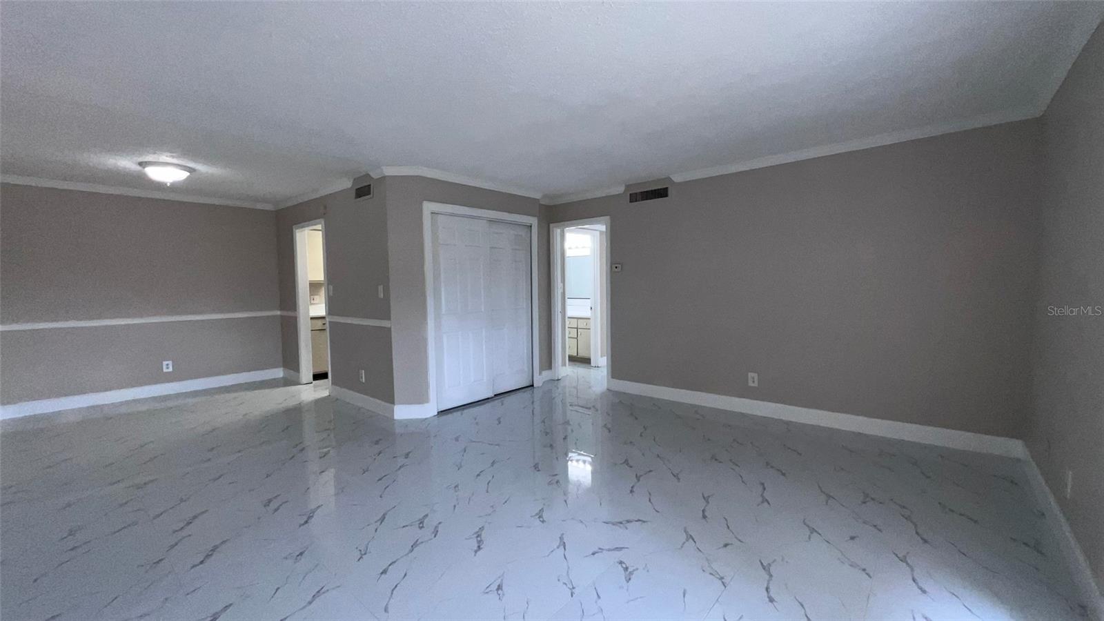 Image 5 of 21 For 305 Wymore Road 203