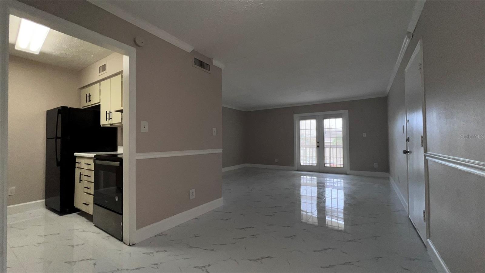 Image 6 of 21 For 305 Wymore Road 203