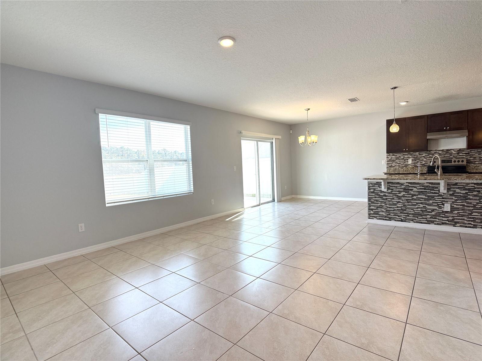 Image 12 of 49 For 389 Tanglewood Drive