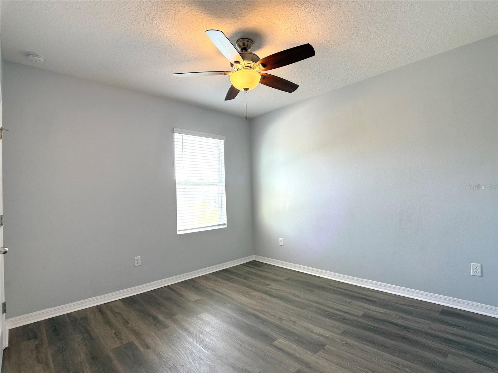 Image 37 of 49 For 389 Tanglewood Drive