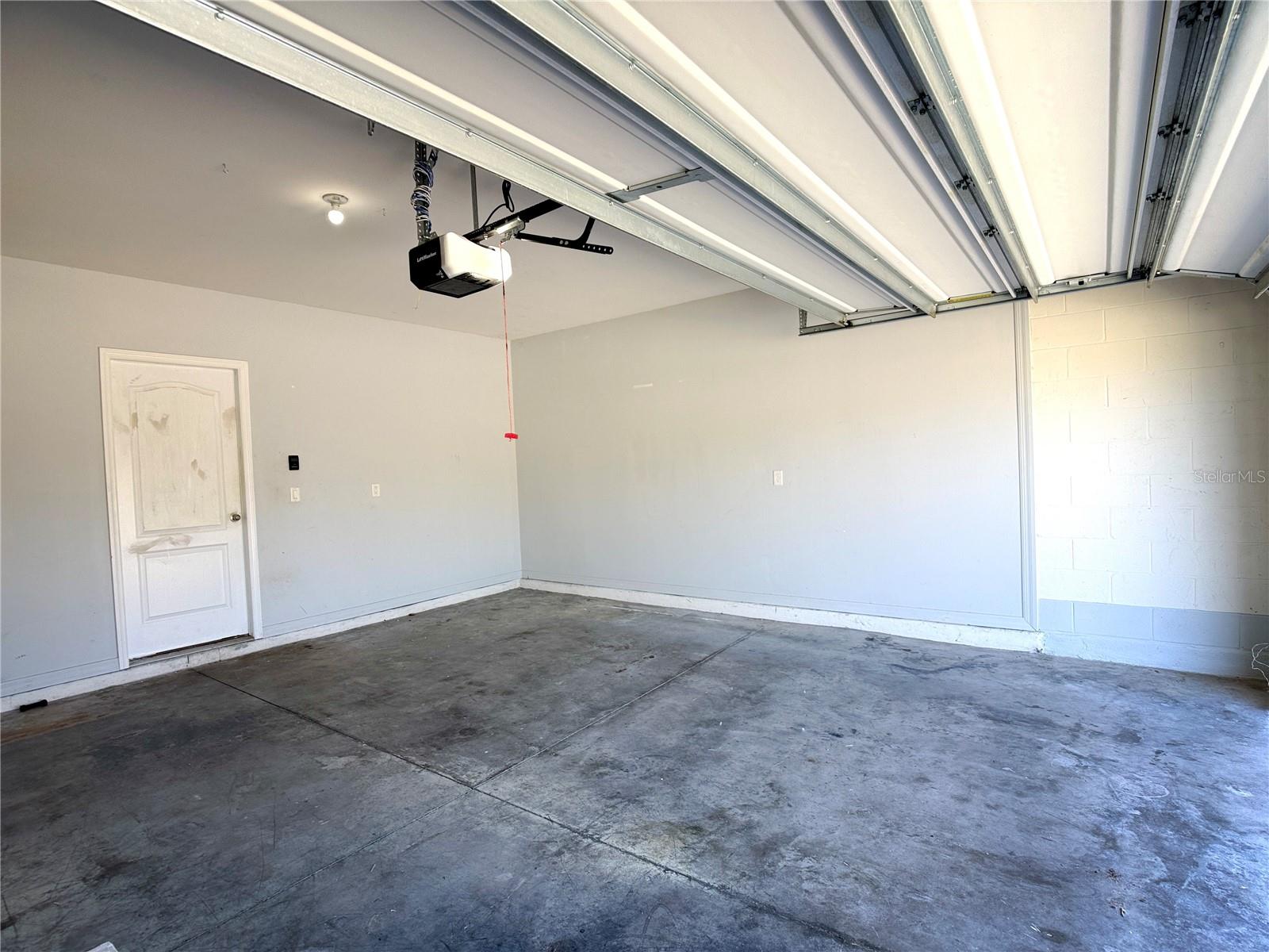 Image 40 of 49 For 389 Tanglewood Drive