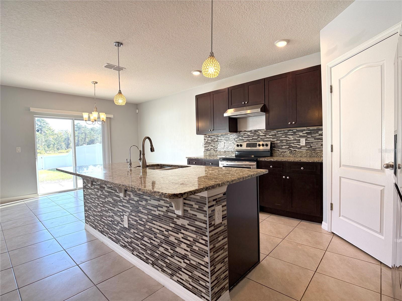 Image 8 of 49 For 389 Tanglewood Drive