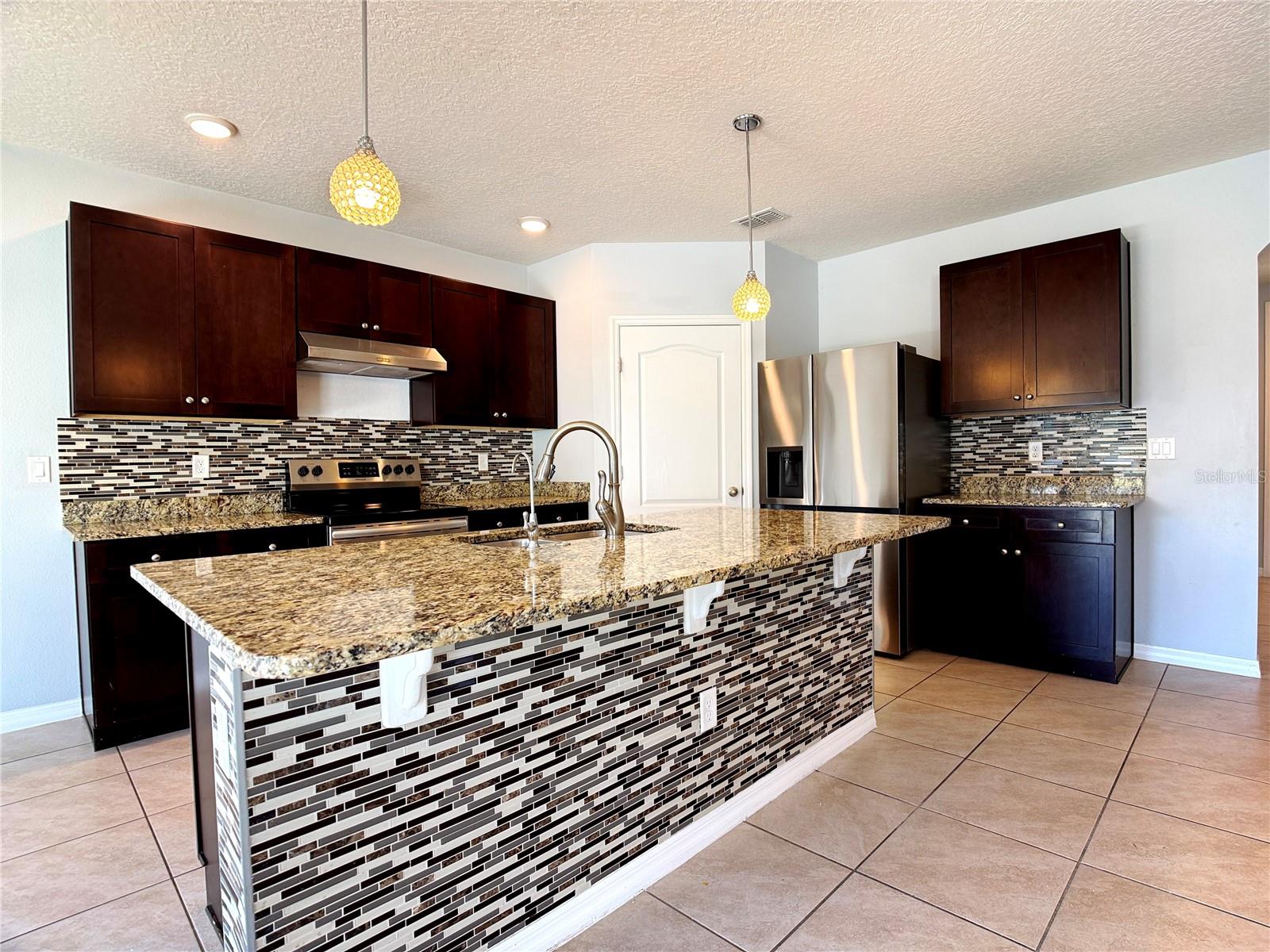 Image 9 of 49 For 389 Tanglewood Drive