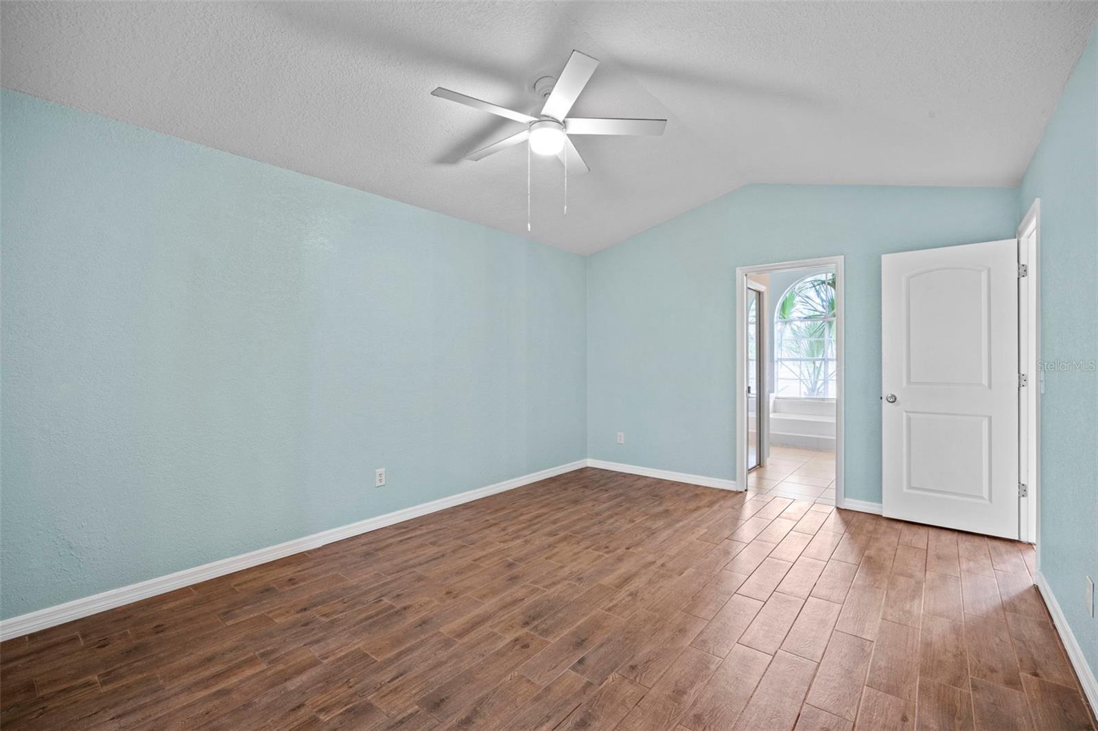 Image 34 of 66 For 1710 Crane Creek Boulevard