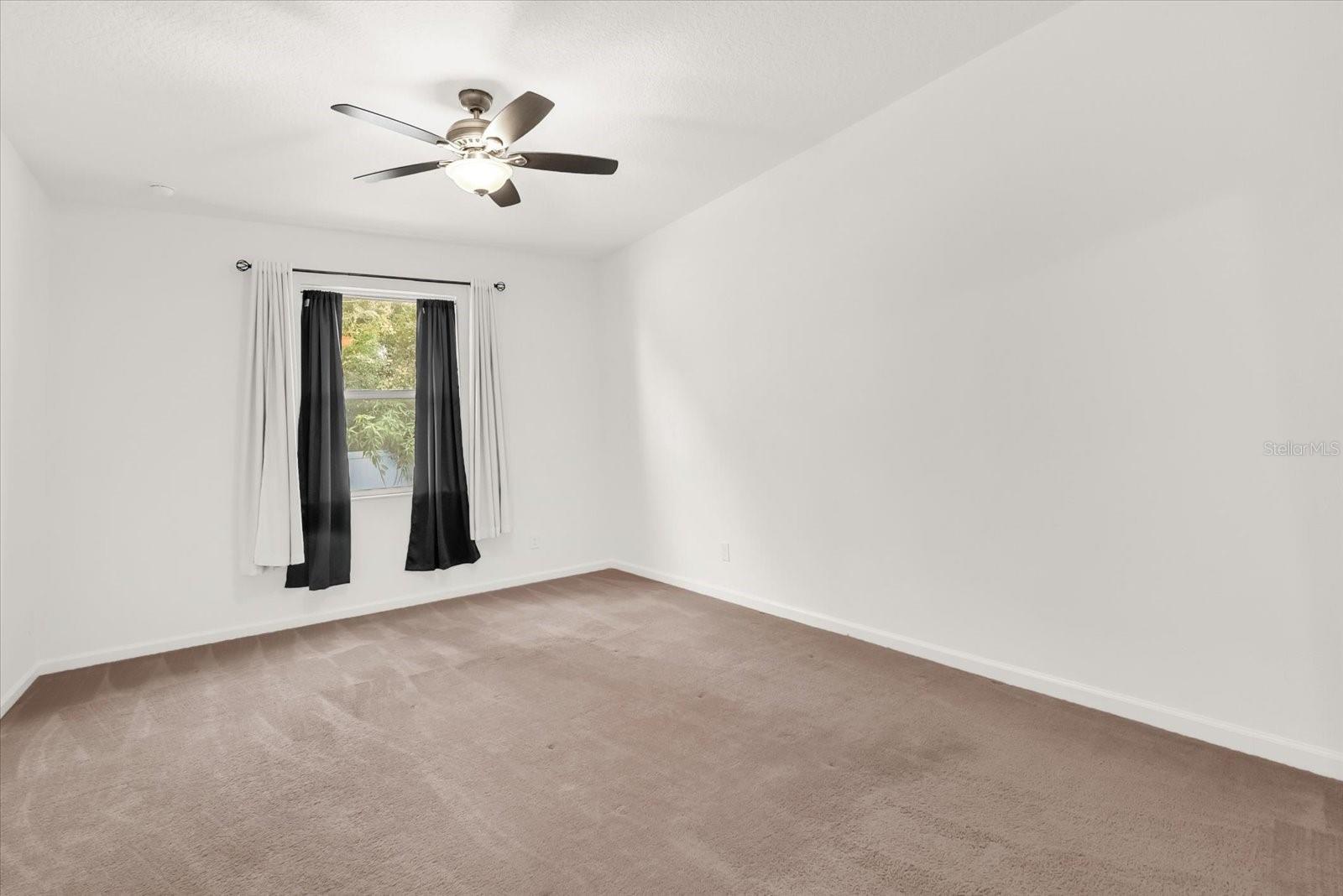 Image 18 of 29 For 2367 Liner Avenue