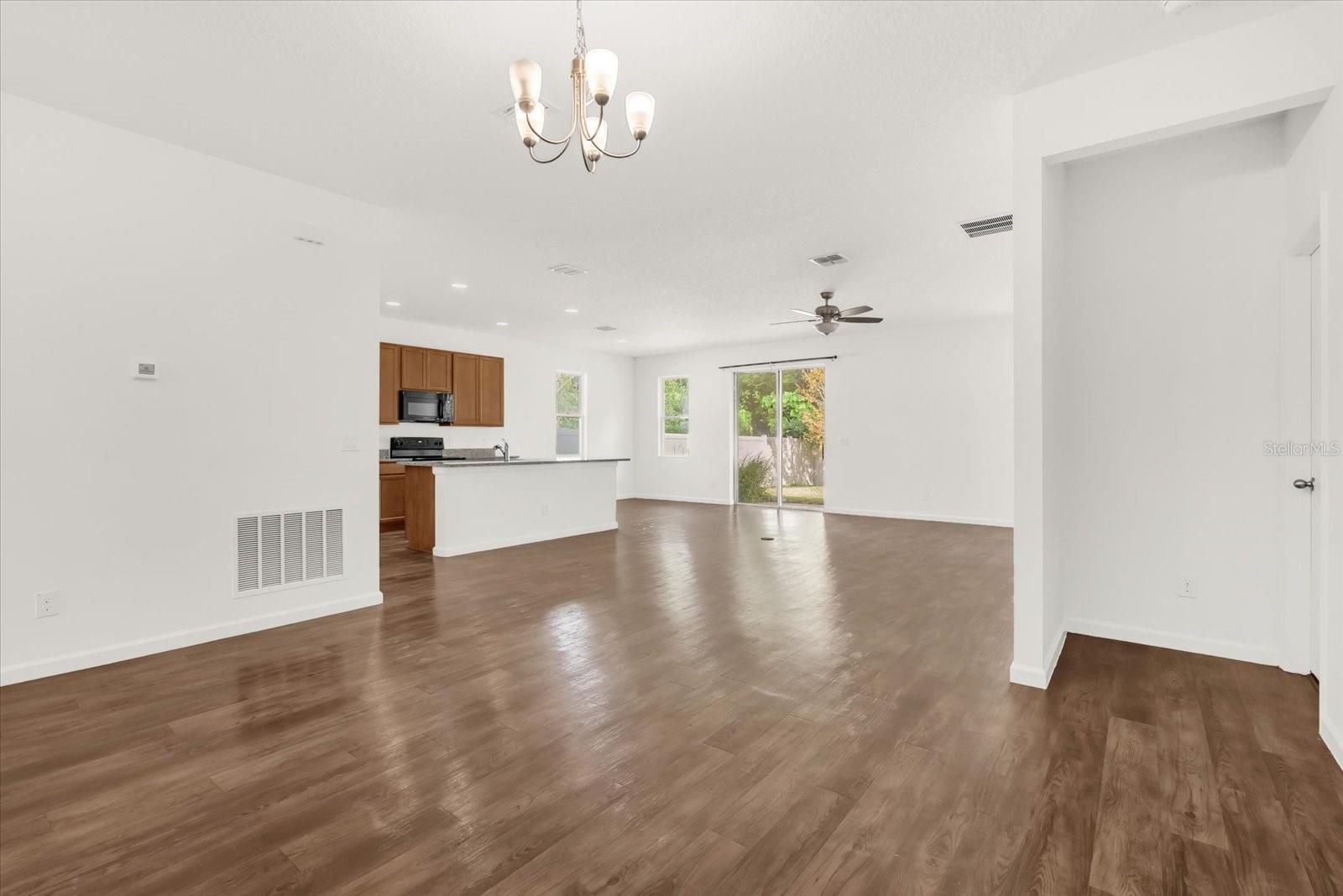 Image 2 of 29 For 2367 Liner Avenue