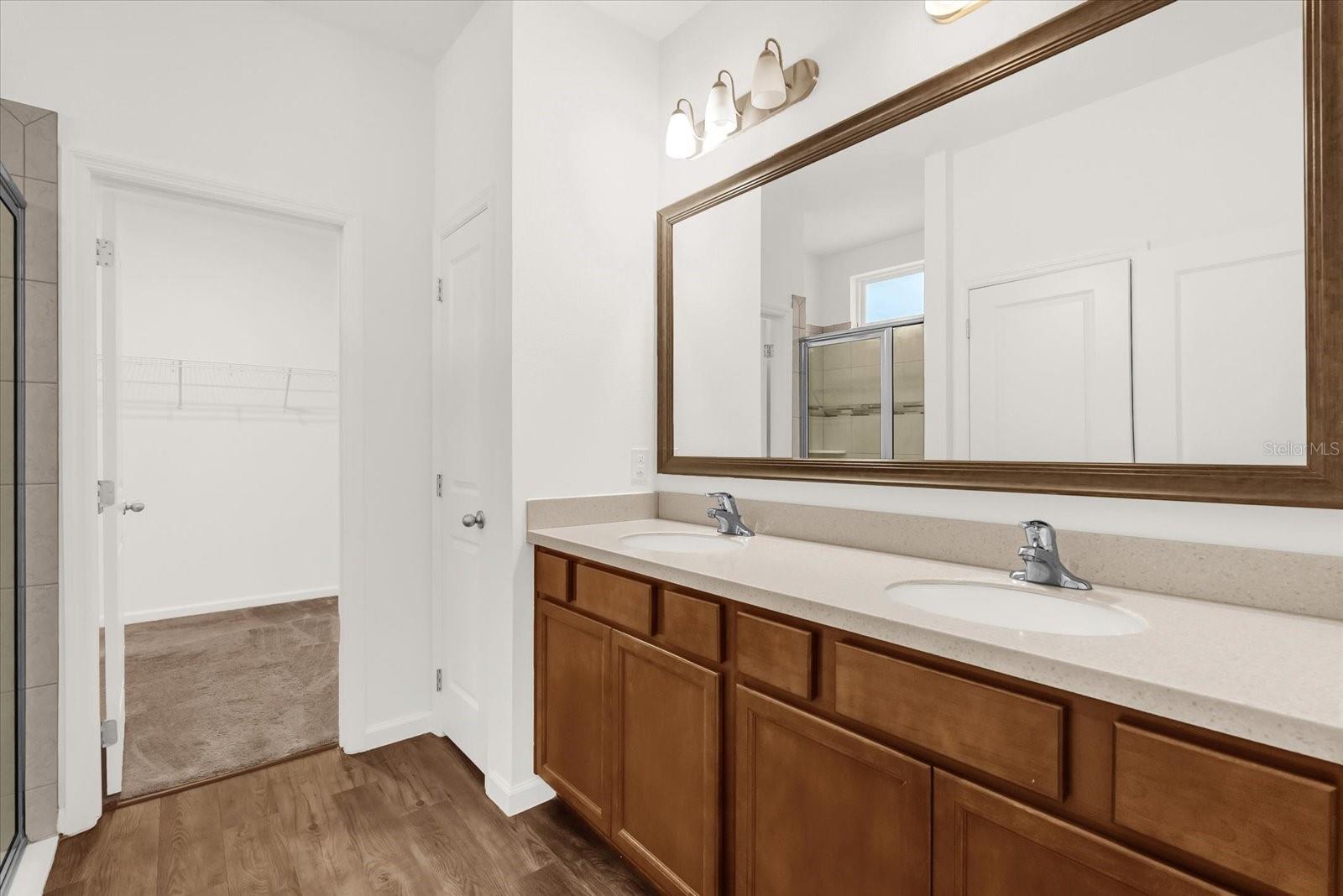 Image 20 of 29 For 2367 Liner Avenue