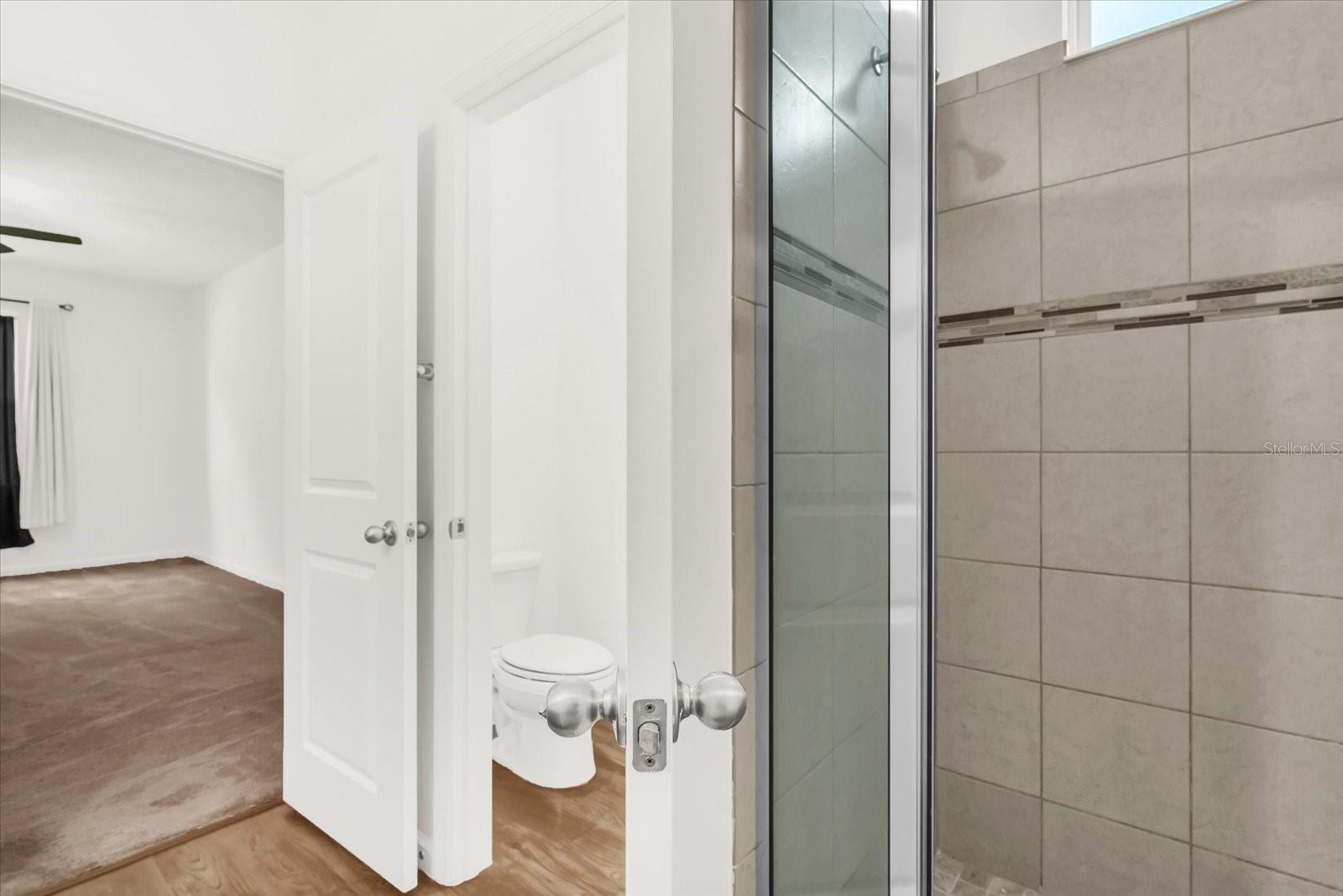 Image 21 of 29 For 2367 Liner Avenue