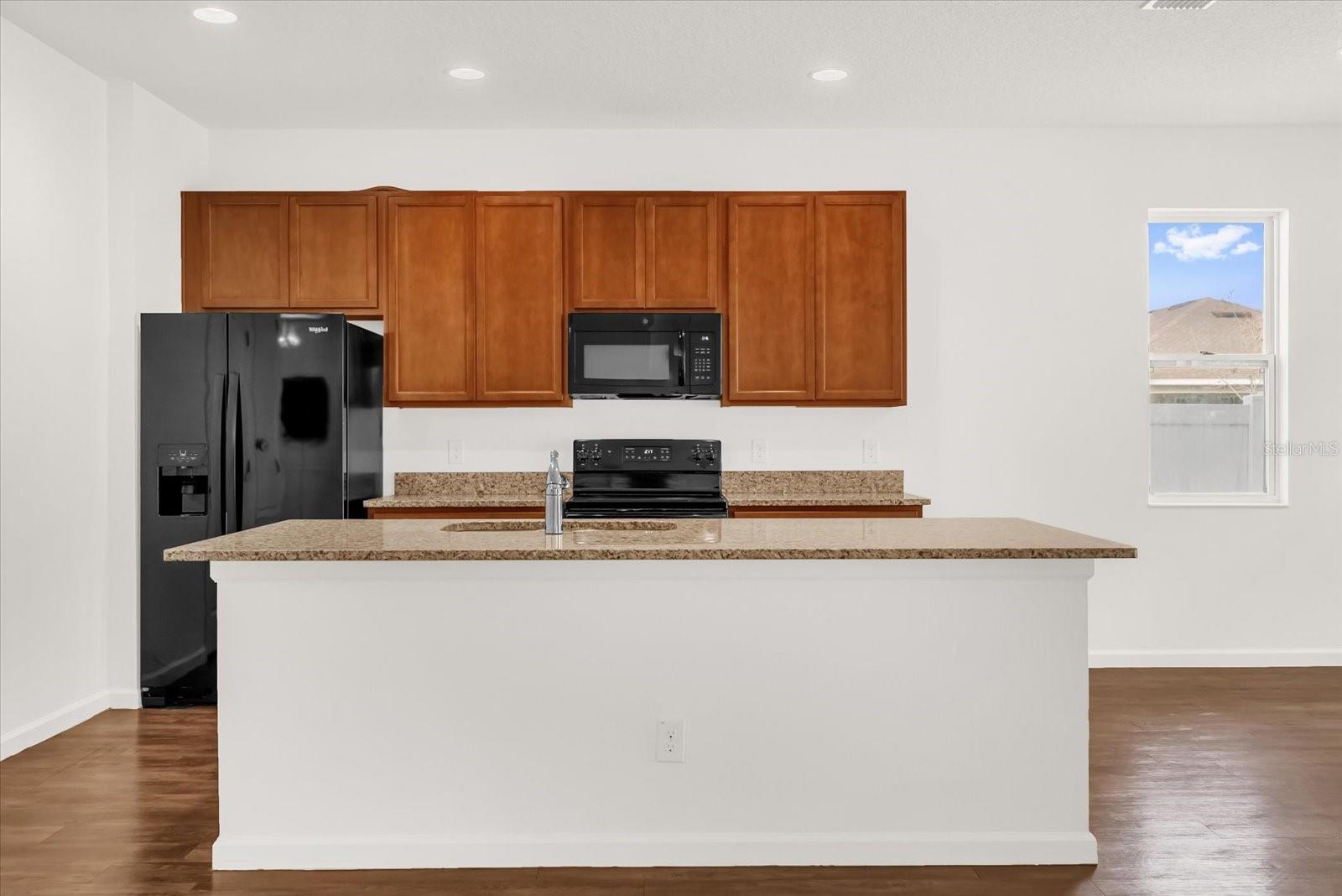 Image 6 of 29 For 2367 Liner Avenue