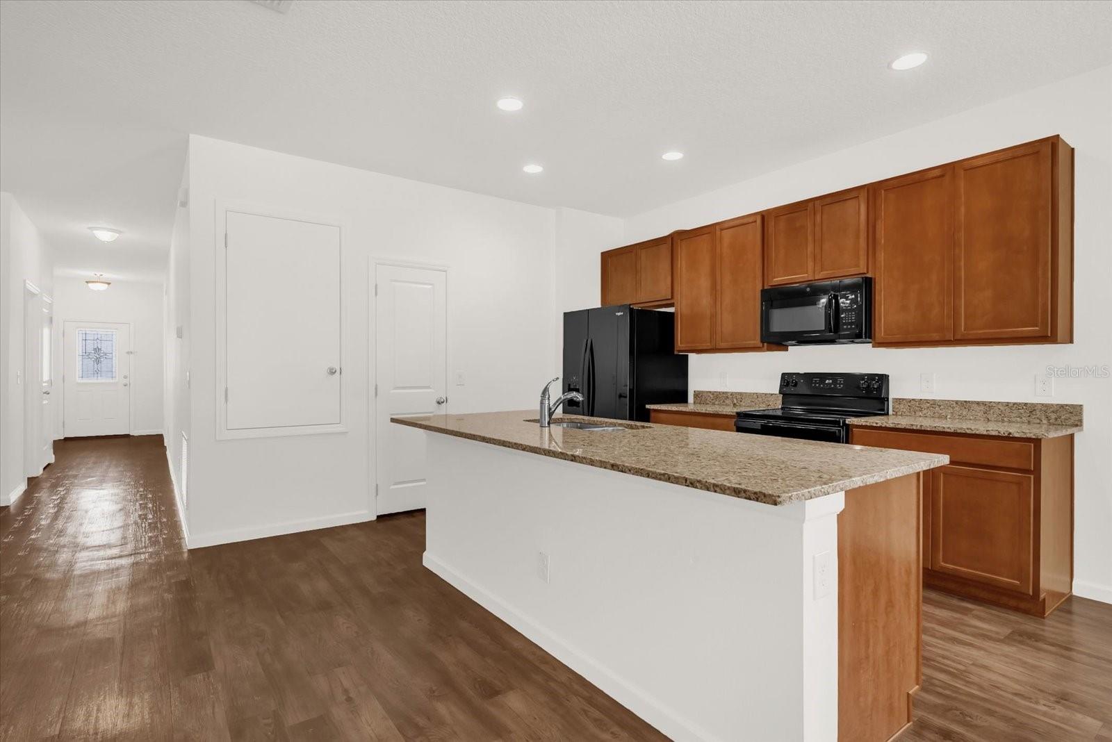 Image 7 of 29 For 2367 Liner Avenue