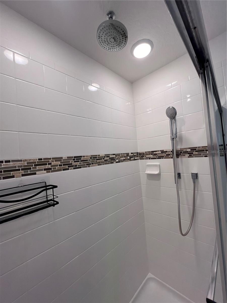 Image 15 of 17 For 394 Annabelle Way