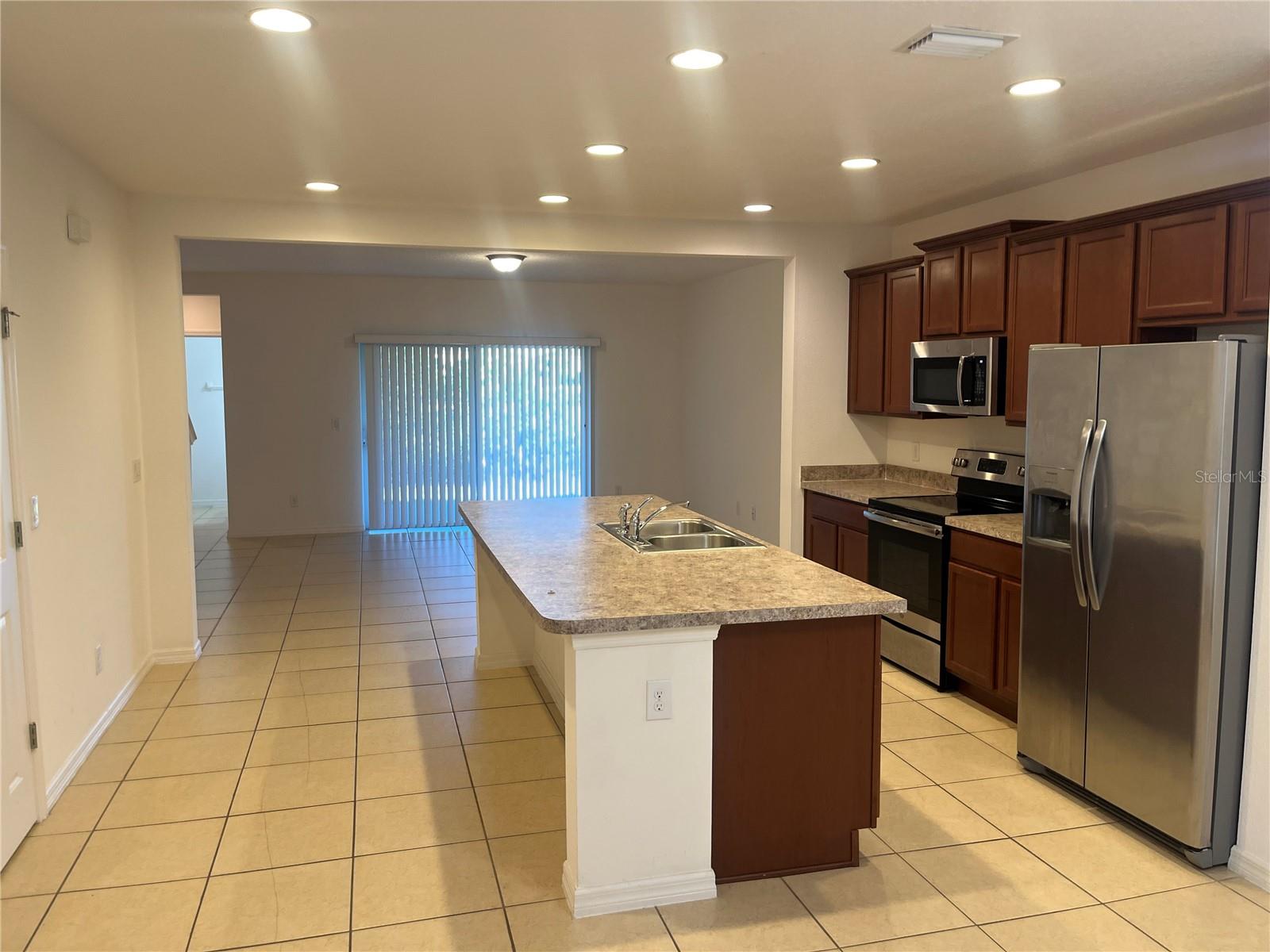 Image 3 of 17 For 394 Annabelle Way