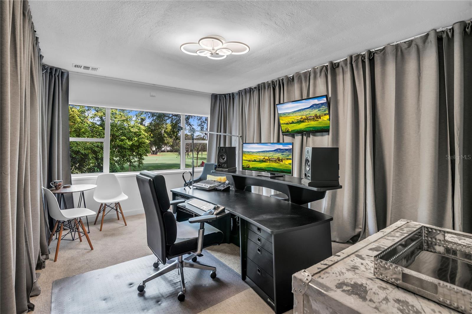 Image 12 of 28 For 640 Park Avenue 5