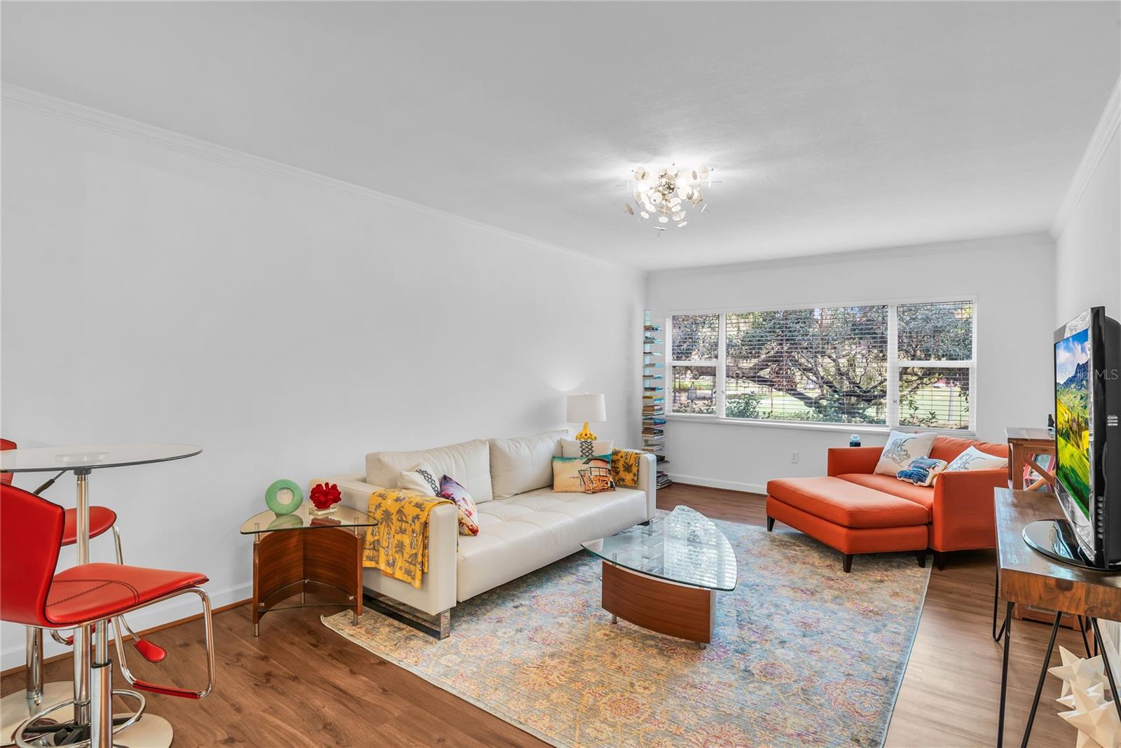 Image 2 of 28 For 640 Park Avenue 5