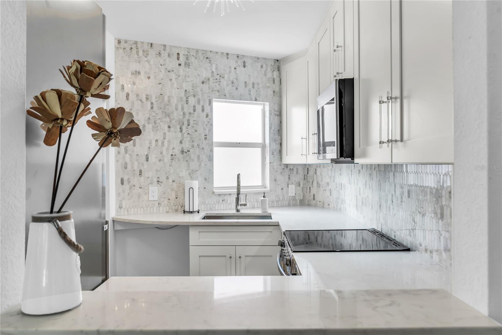 Image 7 of 28 For 640 Park Avenue 5