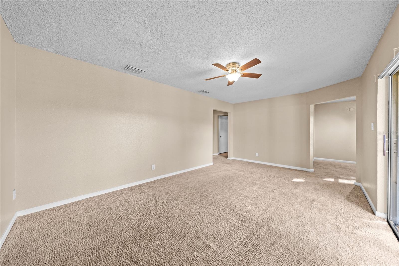 Image 17 of 55 For 256 Lewfield Circle 256