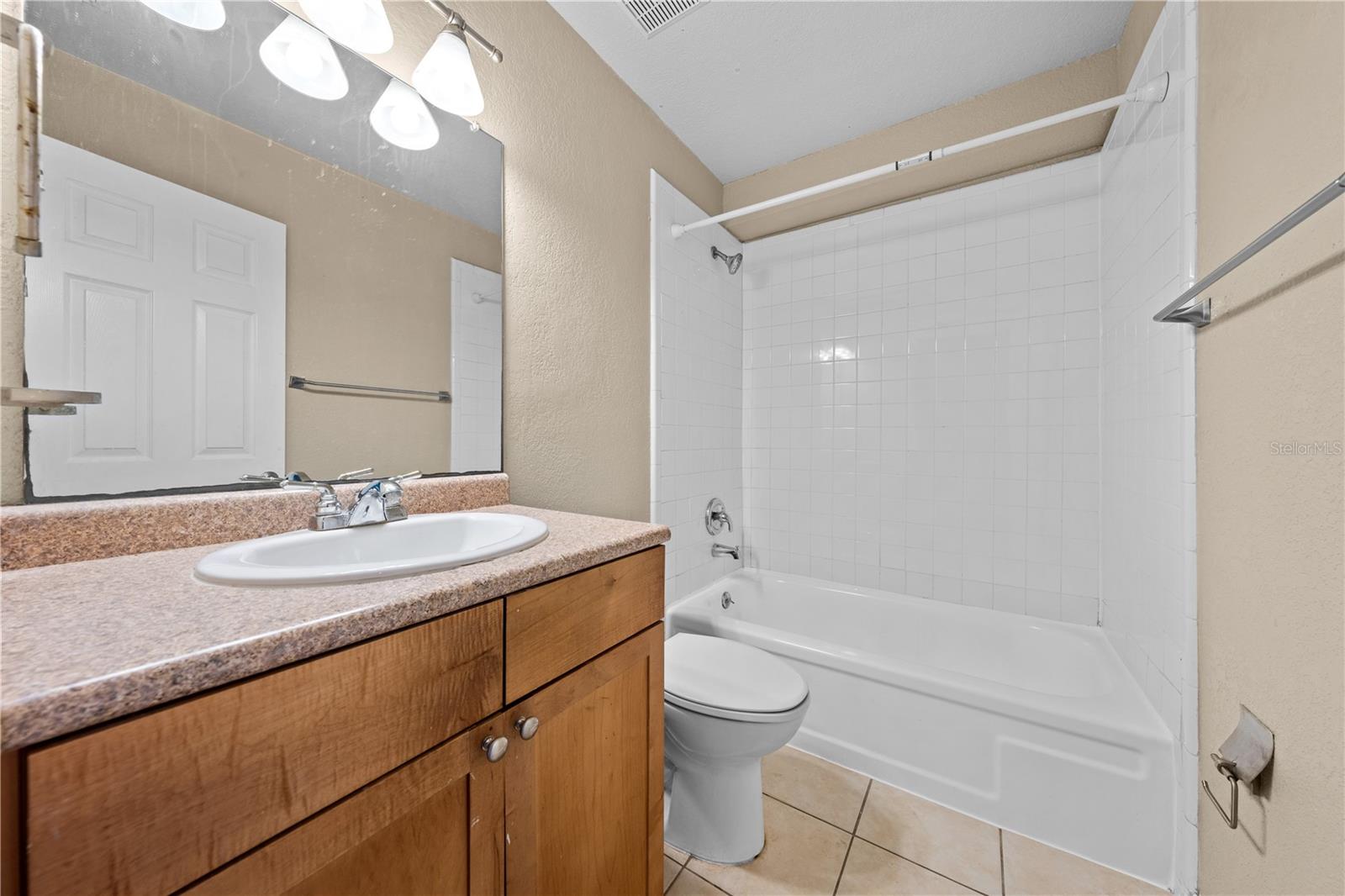 Image 22 of 55 For 256 Lewfield Circle 256