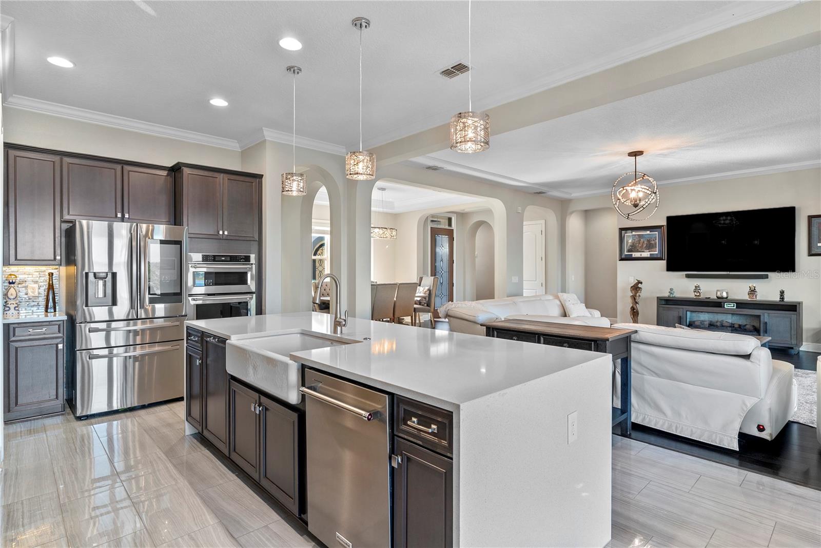 Image 11 of 58 For 16743 Broadwater Avenue