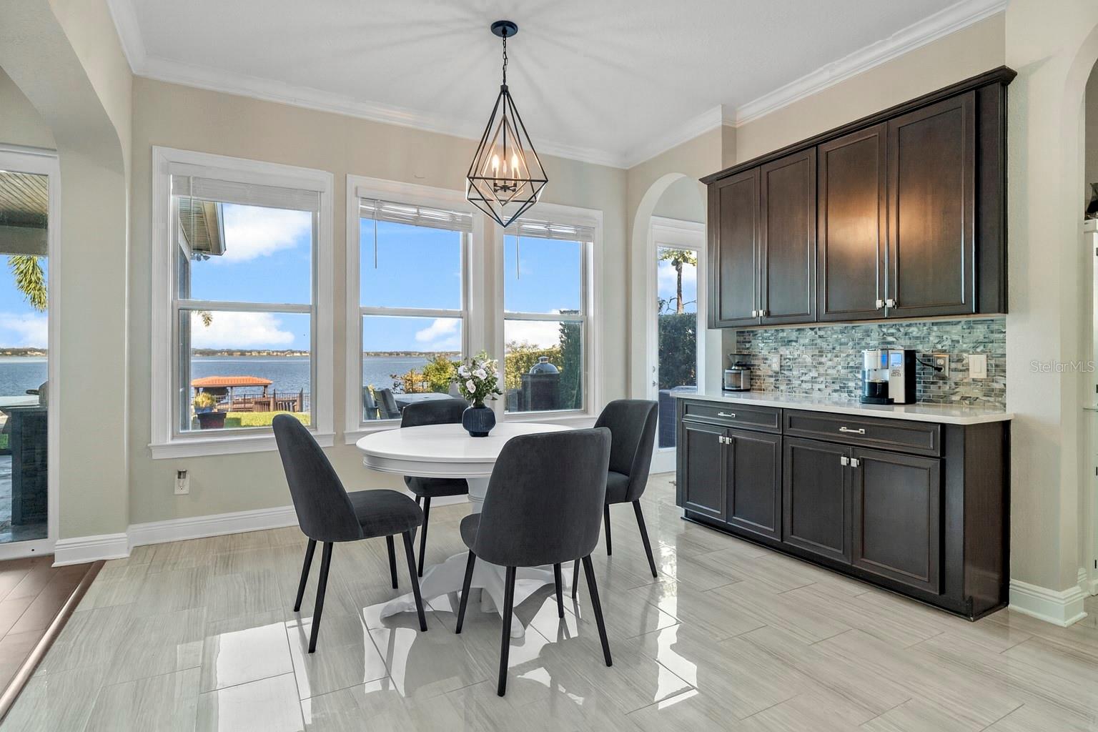 Image 14 of 58 For 16743 Broadwater Avenue