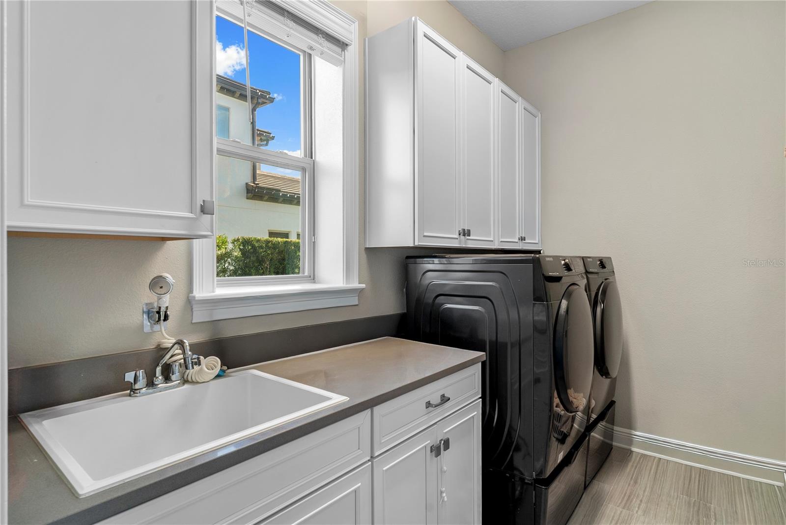 Image 17 of 58 For 16743 Broadwater Avenue