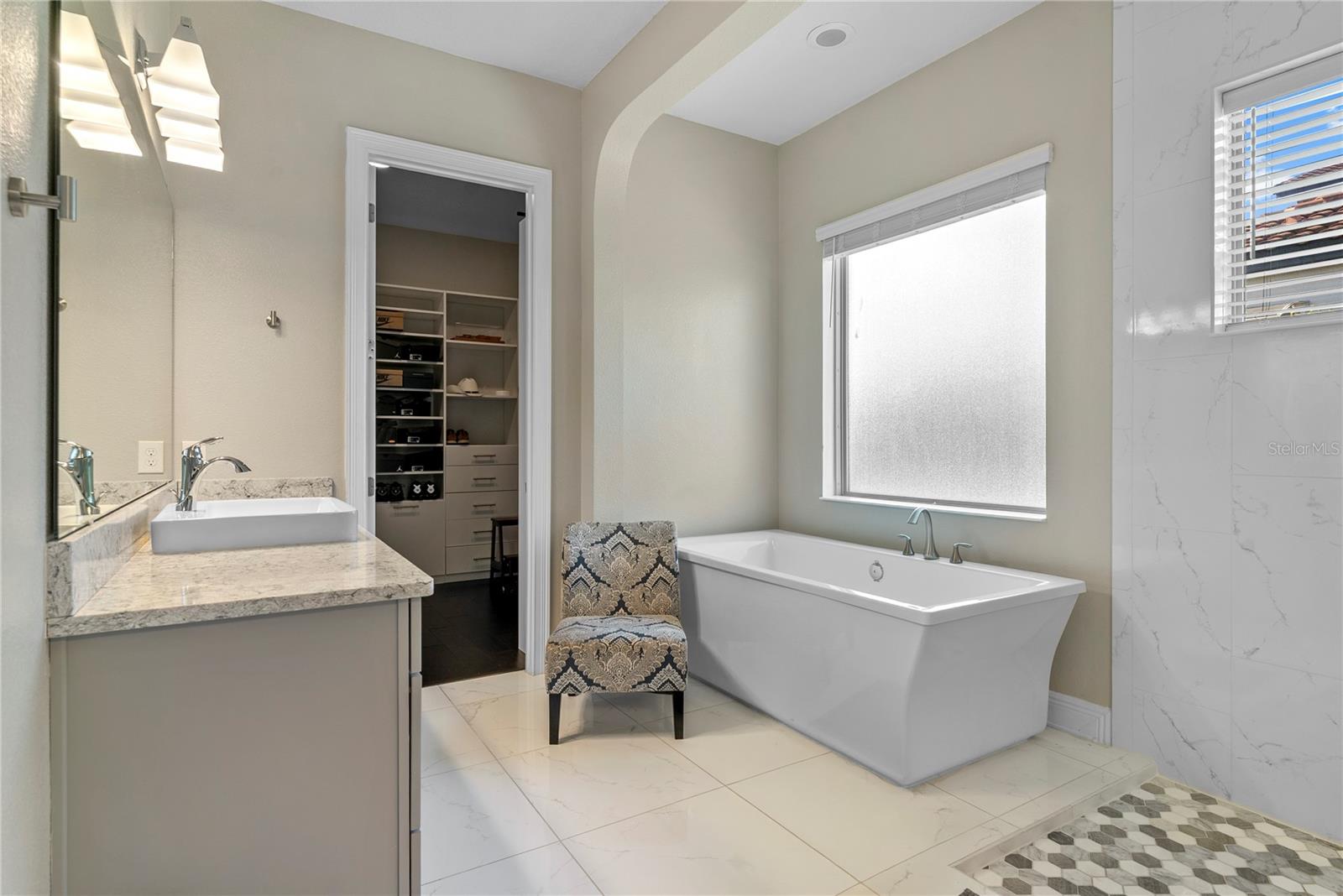 Image 26 of 58 For 16743 Broadwater Avenue