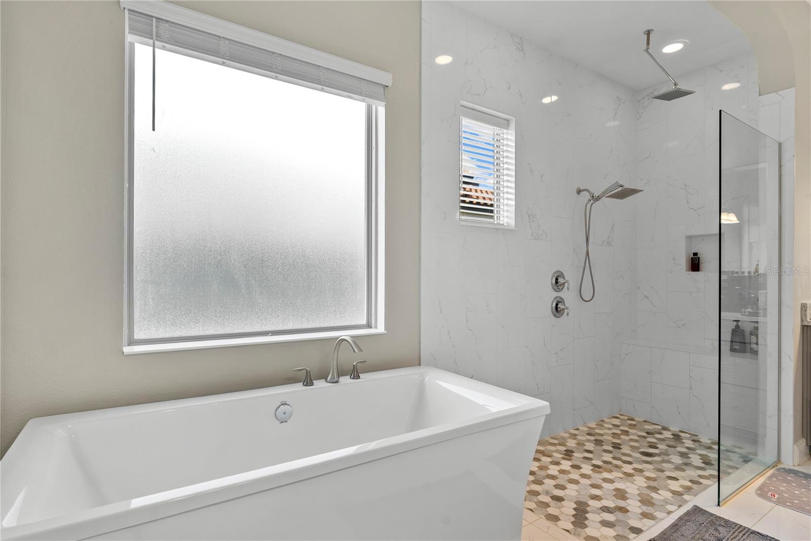 Image 29 of 58 For 16743 Broadwater Avenue