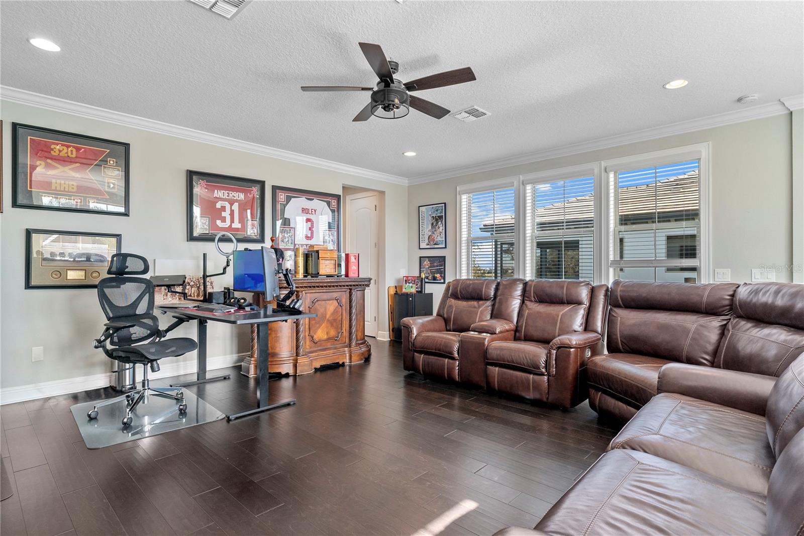 Image 34 of 58 For 16743 Broadwater Avenue