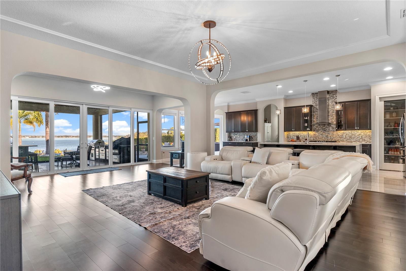 Image 7 of 58 For 16743 Broadwater Avenue