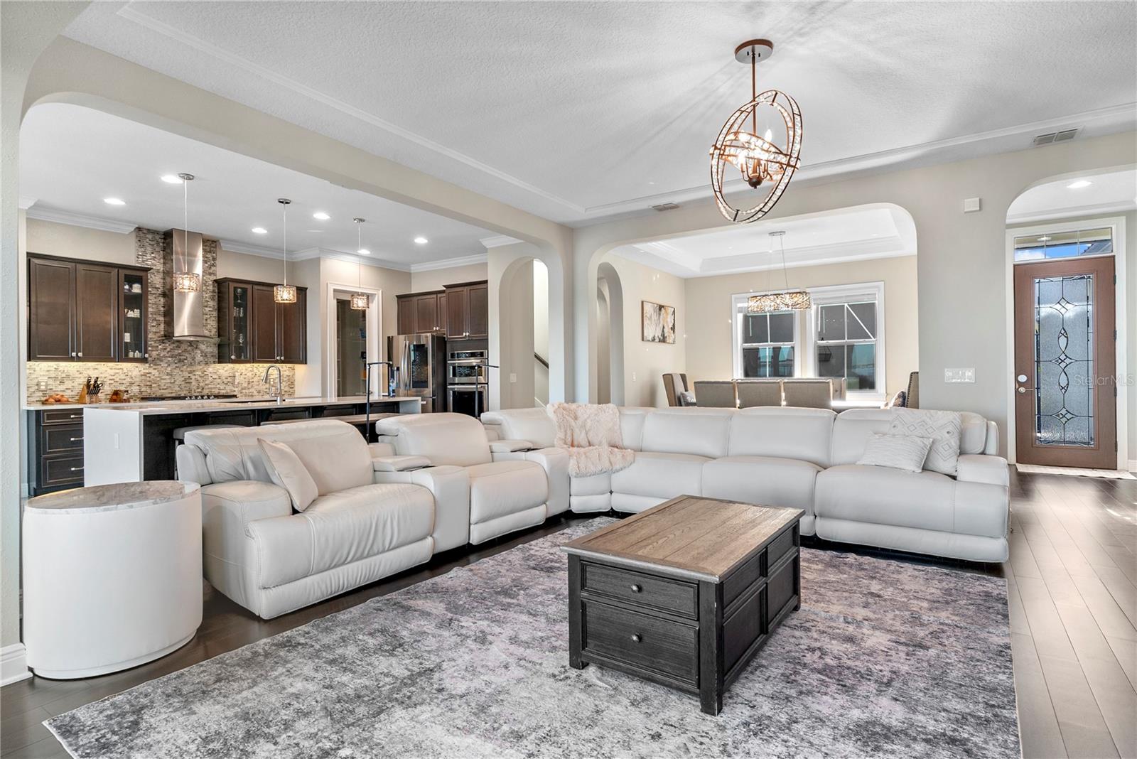 Image 8 of 58 For 16743 Broadwater Avenue